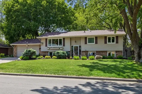11304 19th Avenue S Burnsville MN 55337