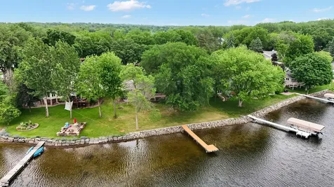 1303 Crystal Lake Road E Burnsville MN 55306