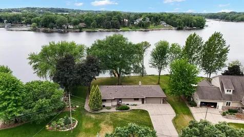 1303 Crystal Lake Road E Burnsville MN 55306
