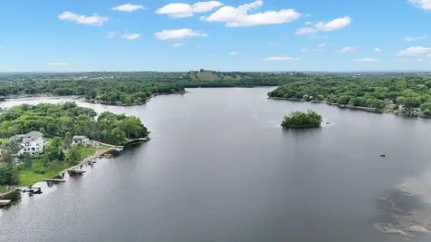 1303 Crystal Lake Road E Burnsville MN 55306