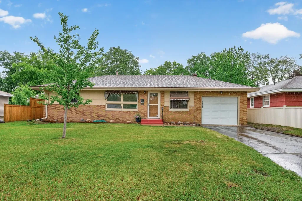 6102 Hampshire Avenue N Crystal MN 55428