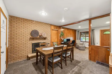 6102 Hampshire Avenue N Crystal MN 55428