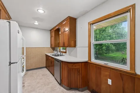 6102 Hampshire Avenue N Crystal MN 55428