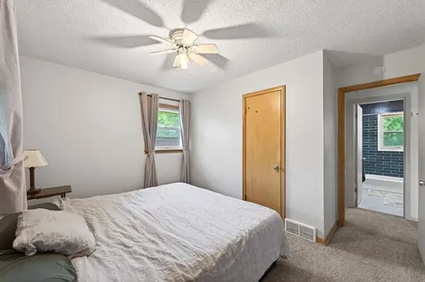 6102 Hampshire Avenue N Crystal MN 55428