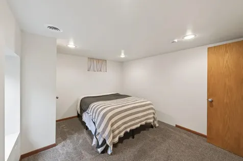 6102 Hampshire Avenue N Crystal MN 55428