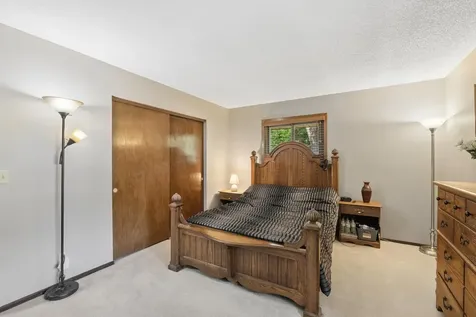3203 Red Oak Circle S Burnsville MN 55337