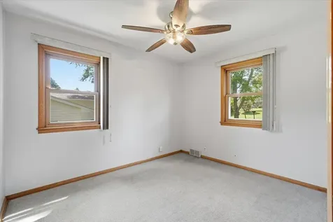 568 Shryer Avenue W Roseville MN 55113