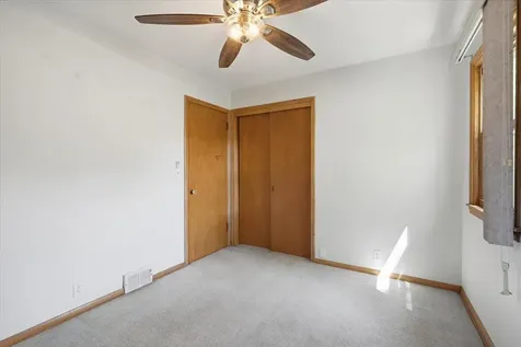 568 Shryer Avenue W Roseville MN 55113