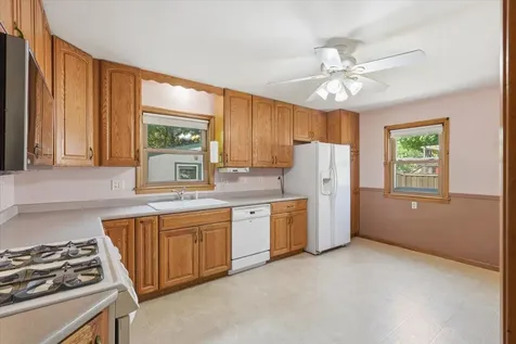 568 Shryer Avenue W Roseville MN 55113