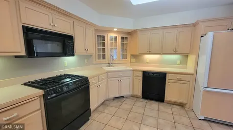 1374 Field Creek Circle Victoria MN 55386