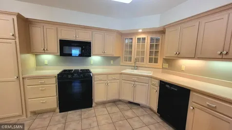 1374 Field Creek Circle Victoria MN 55386