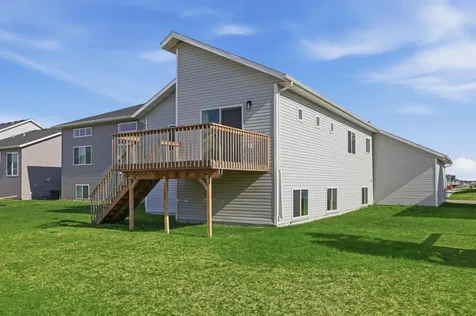 6722 70th Avenue S Horace ND 58047