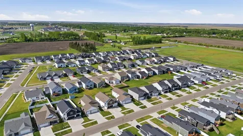6722 70th Avenue S Horace ND 58047