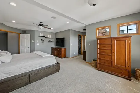 2297 Fieldstone Curve Woodbury MN 55129
