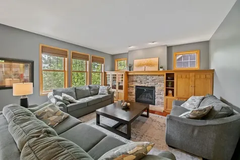 2297 Fieldstone Curve Woodbury MN 55129