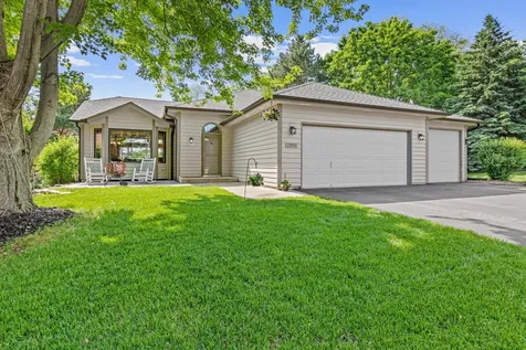 1570 Lakeview Curve Eagan MN 55122