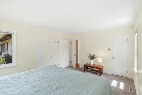 987 Chippewa Avenue Mendota Heights MN 55118