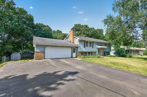2261 139th Avenue NW Andover MN 55304
