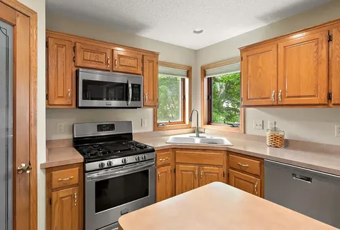 25854 18th Street W Zimmerman MN 55398