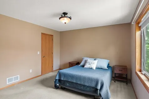 25854 18th Street W Zimmerman MN 55398