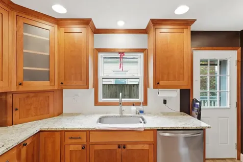 1102 Delaware Avenue West Saint Paul MN 55118