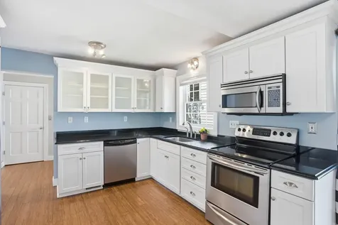 5544 Saint Johns Avenue Edina MN 55424