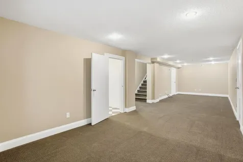5544 Saint Johns Avenue Edina MN 55424