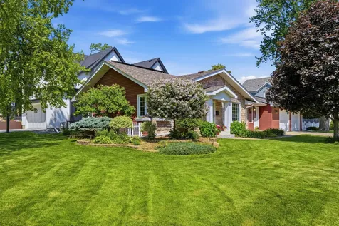 5544 Saint Johns Avenue Edina MN 55424