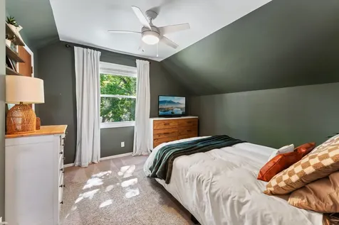 610 7th Avenue S Hopkins MN 55343