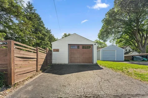 610 7th Avenue S Hopkins MN 55343