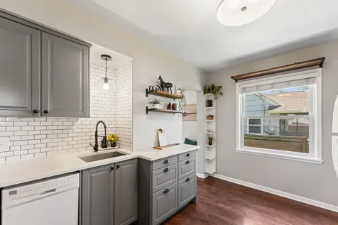 610 7th Avenue S Hopkins MN 55343