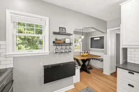 1512 Eleanor Avenue Saint Paul MN 55116
