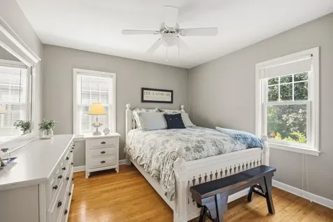 1512 Eleanor Avenue Saint Paul MN 55116
