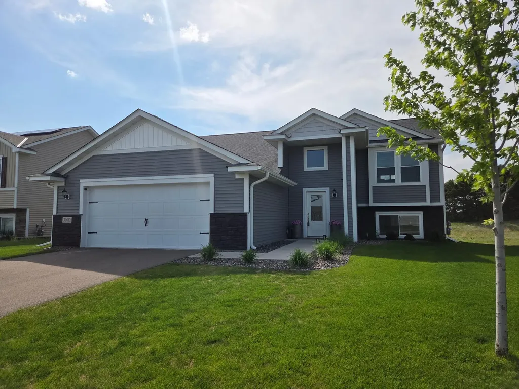 39610 Fallbrook Avenue North Branch MN 55056