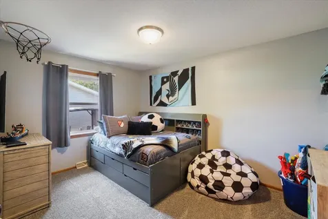 404 Hartley Street Coleraine MN 55722