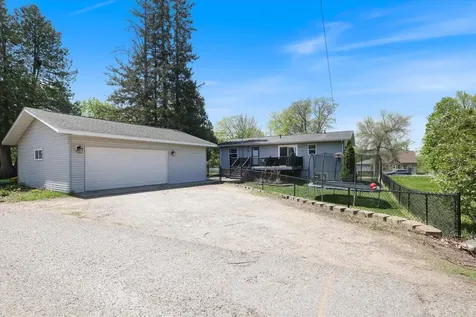 404 Hartley Street Coleraine MN 55722
