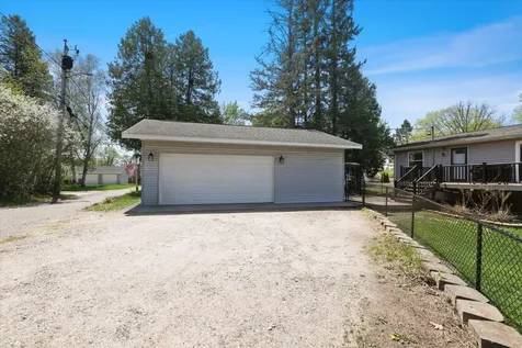 404 Hartley Street Coleraine MN 55722