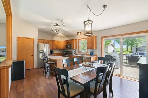 404 Hartley Street Coleraine MN 55722