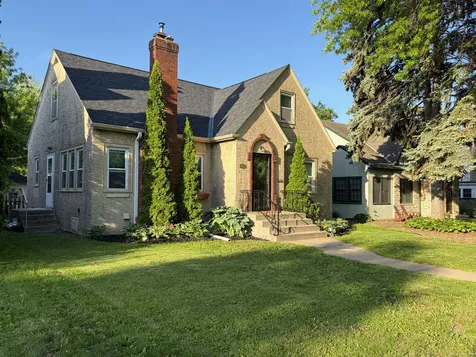 722 Arlington Avenue E Saint Paul MN 55106
