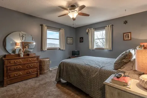 35425 Shakpays Cove Road Kasota MN 56050