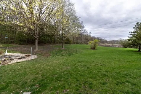 35425 Shakpays Cove Road Kasota MN 56050