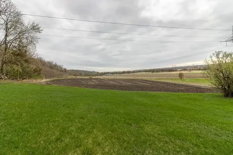 35425 Shakpays Cove Road Kasota MN 56050