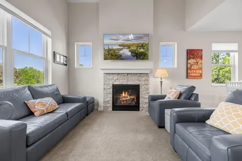 2673 New Century Place E Maplewood MN 55119