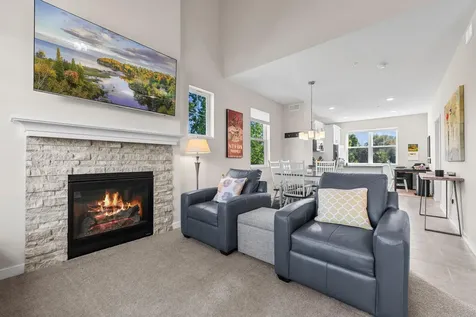 2673 New Century Place E Maplewood MN 55119