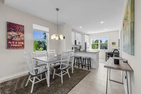 2673 New Century Place E Maplewood MN 55119