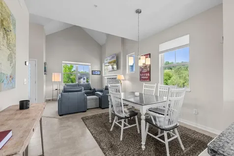 2673 New Century Place E Maplewood MN 55119
