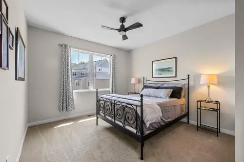 2673 New Century Place E Maplewood MN 55119