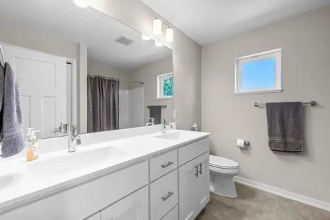 2673 New Century Place E Maplewood MN 55119