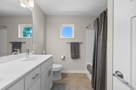 2673 New Century Place E Maplewood MN 55119