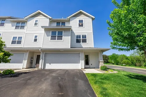 2673 New Century Place E Maplewood MN 55119